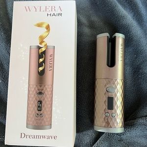 Wylera barrel curler